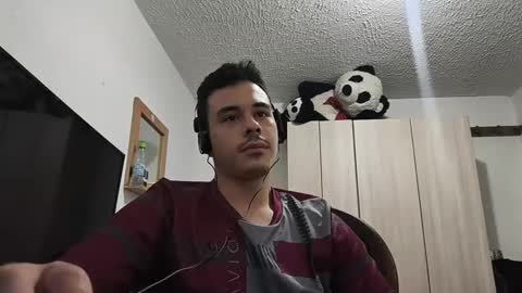 Snapshot of redsoul951869 chatting on September 2025 04:14:02 AM RedsoulReaver online show from September 2025 04:14:02 AM