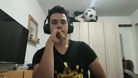 Snapshot of redsoul951869 chatting on October 2025 05:39:01 AM RedsoulReaver online show from October 2025 05:39:01 AM