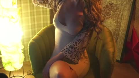 Red online show from April 2026 07:58:01 PM