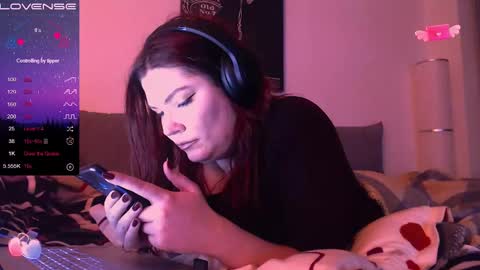 Red online show from December 2024 02:09:02 AM