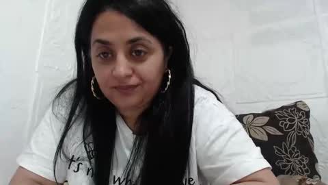 Reea online show from April 2026 08:25:02 PM