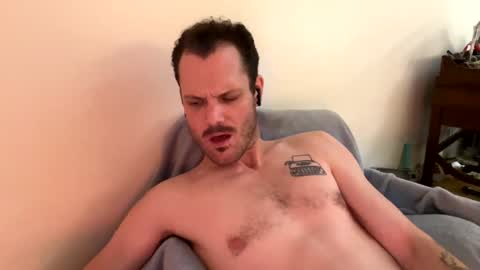 Snapshot of reed_thomas chatting on December 2024 06:11:02 AM Reed Thomas online show from December 2024 06:11:02 AM