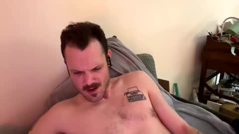 Snapshot of reed_thomas chatting on February 2025 04:07:01 AM Reed Thomas online show from February 2025 04:07:01 AM