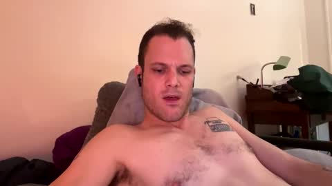 Snapshot of reed_thomas chatting on January 2026 07:10:02 AM Reed Thomas online show from January 2026 07:10:02 AM