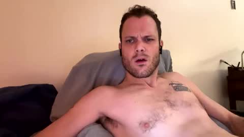 Snapshot of reed_thomas chatting on January 2026 06:28:01 AM Reed Thomas online show from January 2026 06:28:01 AM