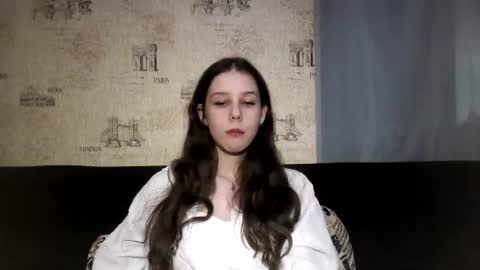 Silvia online show from July 2026 12:01:02 PM