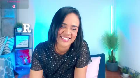 regina1819 online show from June 2026 01:23:01 AM