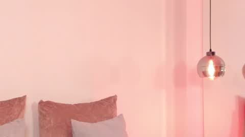 Regina  online show from September 2025 04:56:02 AM