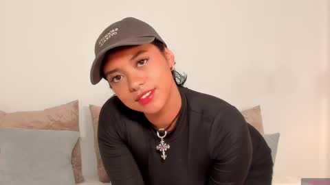 Regina  online show from September 2025 06:56:02 AM