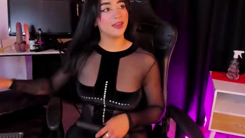 Snapshot of regina_storm chatting on October 2025 02:59:01 AM online show from October 2025 02:59:01 AM