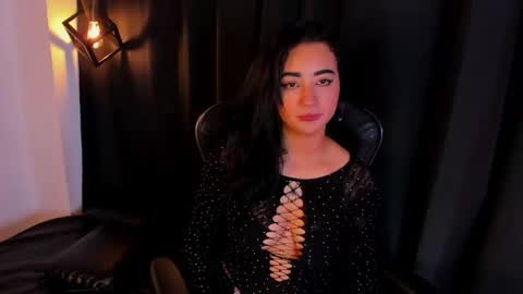 Snapshot of regina_storm chatting on November 2025 04:11:02 AM online show from November 2025 04:11:02 AM