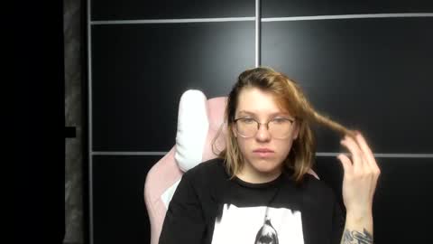 Regina online show from January 2025 02:00:02 AM