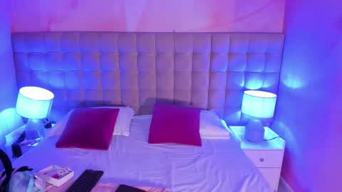 Snapshot of reiayanamy chatting on September 2025 07:35:01 PM Rei Ayanami online show from September 2025 07:35:01 PM