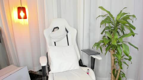  REICHEL  online show from January 2025 06:38:02 AM