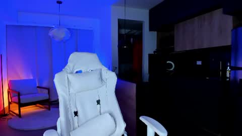  REICHEL  online show from June 2026 02:47:01 AM