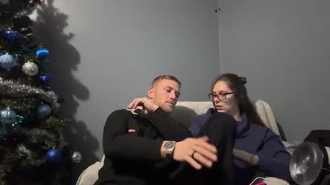 Snapshot of reighofsun98 chatting on December 2024 01:53:01 AM SunshineSanchez online show from December 2024 01:53:01 AM