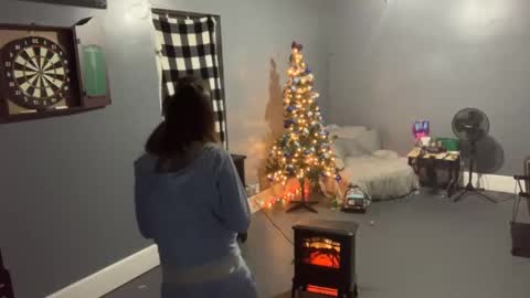 Snapshot of reighofsun98 chatting on December 2024 11:52:02 PM SunshineSanchez online show from December 2024 11:52:02 PM