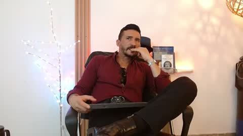   REIKO  online show from January 2026 03:39:02 PM