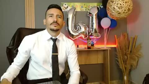   REIKO  online show from April 2026 03:03:01 PM