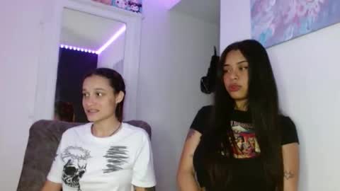 reina_reina online show from March 2026 04:12:02 AM