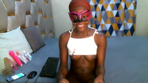 remmyqueen online show from May 2026 09:00:02 PM