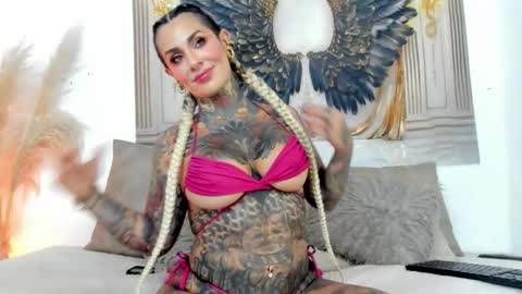 Snapshot of remy_flux chatting on September 2025 11:49:01 PM Laura online show from September 2025 11:49:01 PM