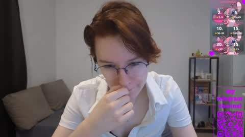 Snapshot of renaeblaski chatting on April 2026 06:42:01 PM Claire online show from April 2026 06:42:01 PM