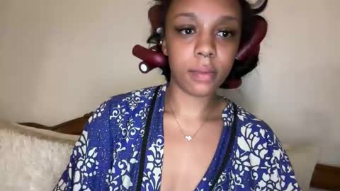 Snapshot of renaeesasha chatting on March 2026 05:41:01 AM renaeesasha online show from March 2026 05:41:01 AM