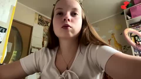 Annabel online show from June 2026 08:17:02 AM