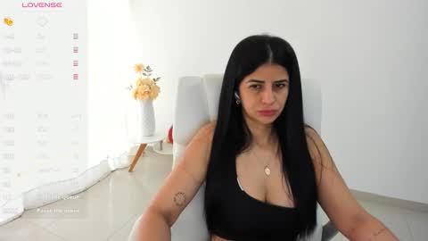 RENATA online show from September 2025 11:11:01 AM