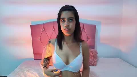 Snapshot of renata_velvet chatting on February 2026 11:14:02 AM renata_velvet online show from February 2026 11:14:02 AM