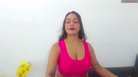 renatabrownn28 online show from June 2026 04:17:01 AM