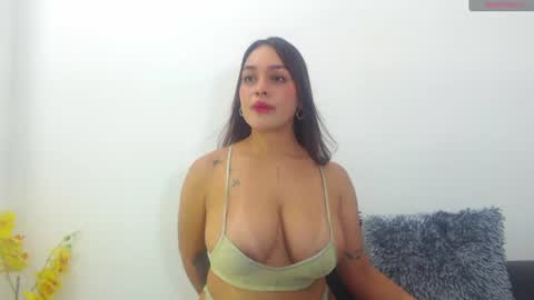 renatabrownn28 online show from July 2026 07:23:02 AM