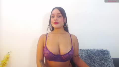 renatabrownn28 online show from July 2026 10:44:01 AM