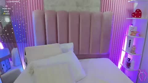 RenataPeach online show from July 2026 11:09:01 AM