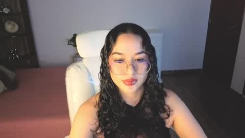 renaxi_smith online show from April 2026 08:04:02 PM