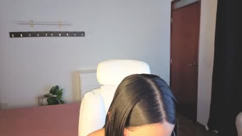 renaxi_smith online show from May 2026 08:03:02 PM