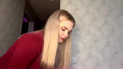 Kira online show from October 2025 12:06:02 PM