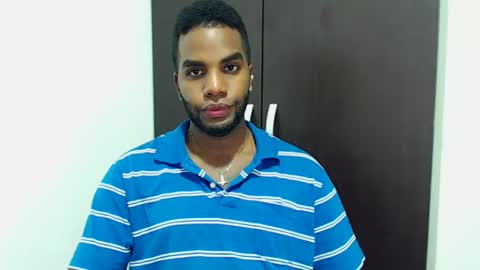 Snapshot of rene_hotman chatting on September 2025 07:41:02 PM Rene online show from September 2025 07:41:02 PM