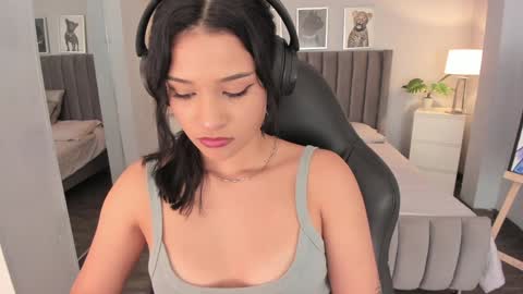 Renee Shelby online show from December 2024 11:56:01 PM