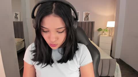 Renee Shelby online show from December 2024 08:10:02 PM