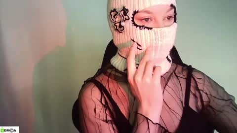 Renesme White Im here from Monday to Friday online show from May 2026 02:05:01 AM