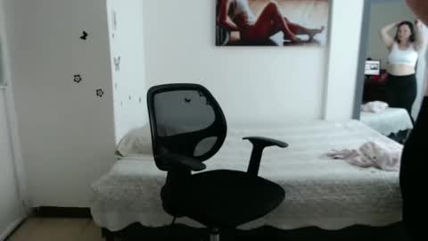 Snapshot of renesmee_tanner chatting on January 2025 05:55:02 PM renesmee tanner online show from January 2025 05:55:02 PM