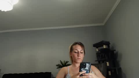 ReniGendur online show from June 2026 07:45:01 PM