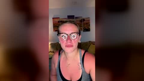 renimoonxo online show from June 2026 12:13:02 AM