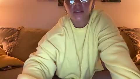 renimoonxo online show from July 2026 08:31:02 AM