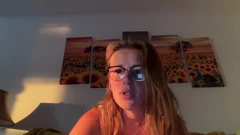 renimoonxo online show from July 2026 10:40:02 AM