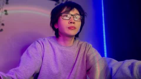 rennuts online show from December 2024 06:06:01 PM