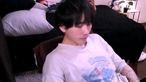 Snapshot of rennuts chatting on November 2025 03:12:02 PM rennuts online show from November 2025 03:12:02 PM