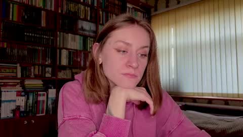 Rie online show from April 2026 03:06:01 PM